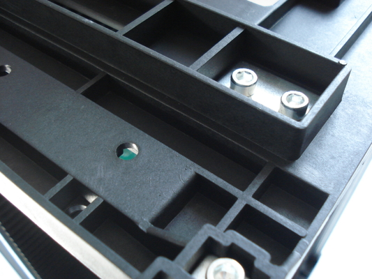 Ranura durable del almacenamiento del revistero 50pcs de SMT del tamaño de M con el plástico base superior/de la parte inferior