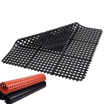 Alfombras anti fatiga entrelazadas con agujeros