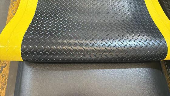 Custom Industrial PVC Foam Anti Fatigue Mat Two Layer Cushioned Standing Floor Mat for Workshops and Workstations