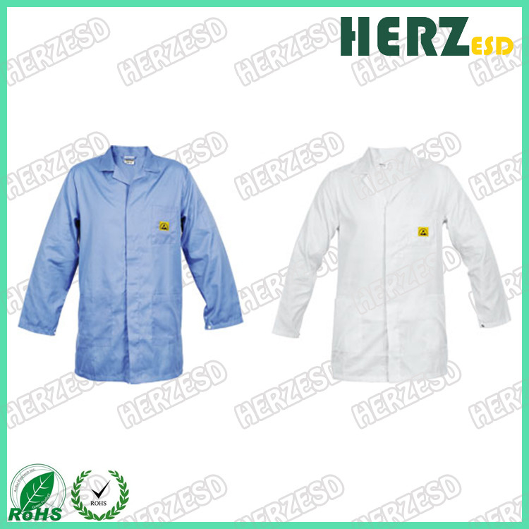Capa de laboratorio antistática para salas limpias Blanco o azul Lavable ESD con ropa de poliéster para ropa de laboratorio o de salas limpias